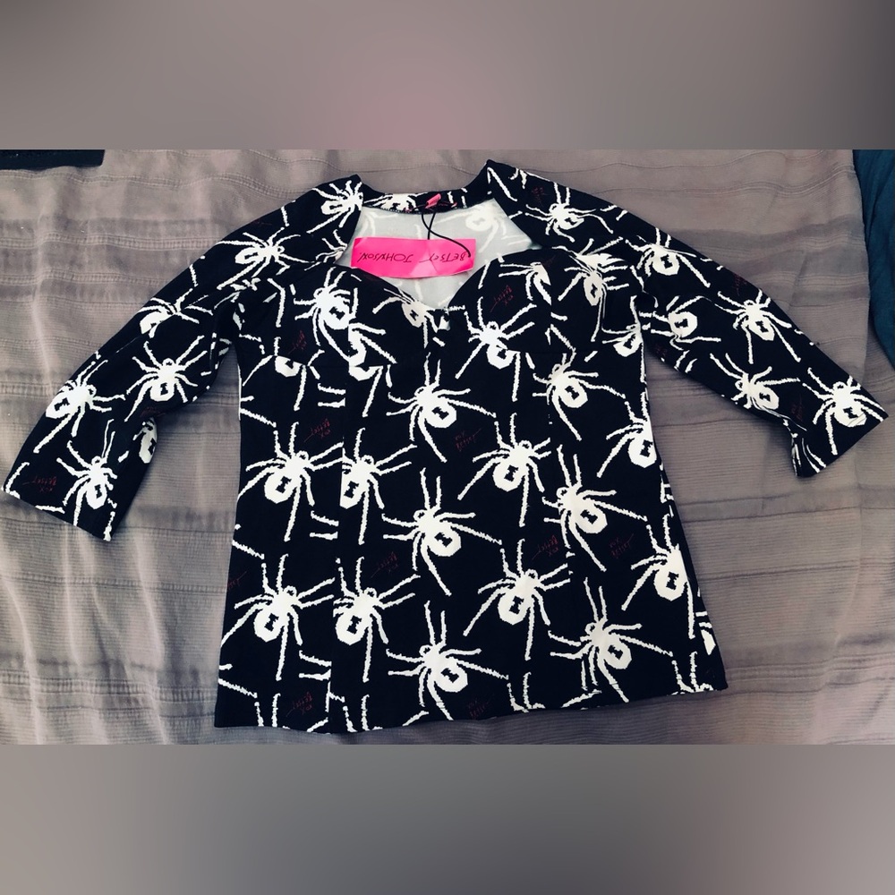 Betsey Johnson Top Women’s sz L Spiders Arachnoid graphic +built in Bra Cups NEW